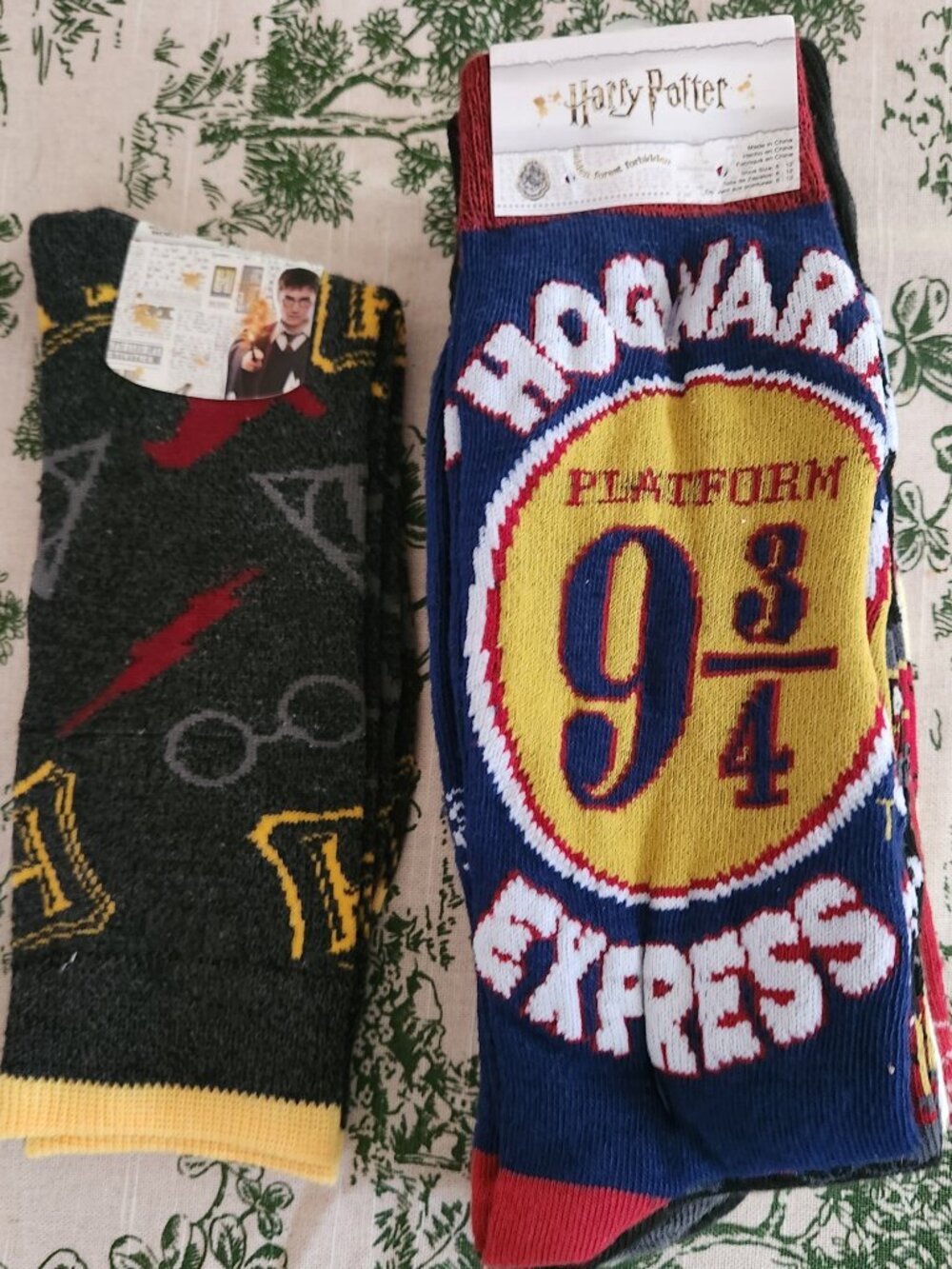 6 Pair Harry Potter Wizarding World  Licensed Socks New